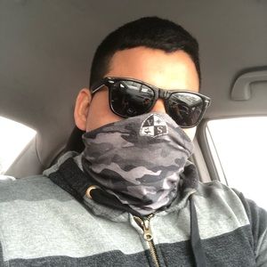 Meet your Posher, Luis